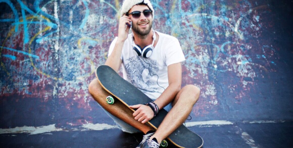 men-model-with-skate-outfit